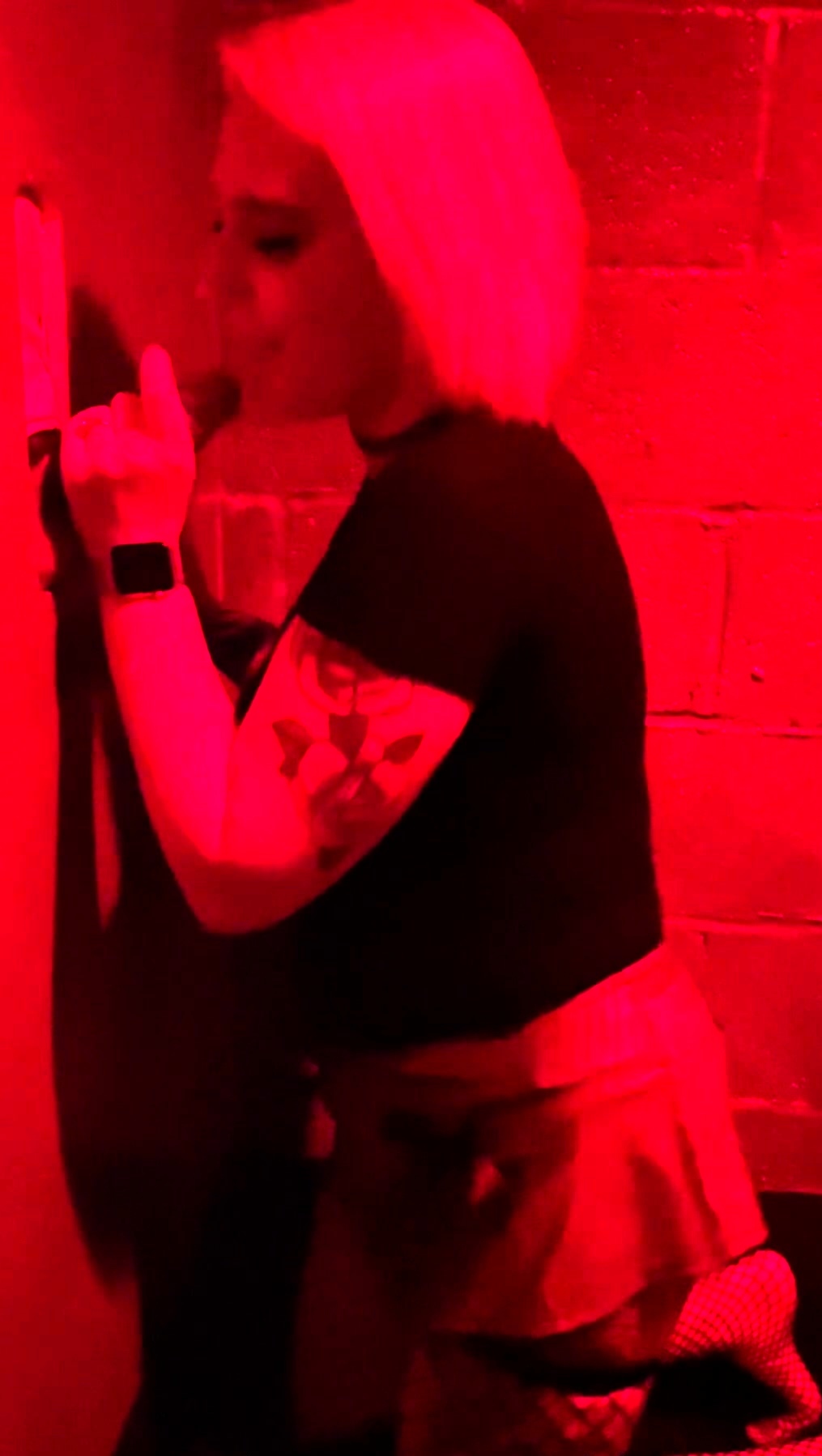 Glory hole blowjob busty amateur blonde fucking in stall