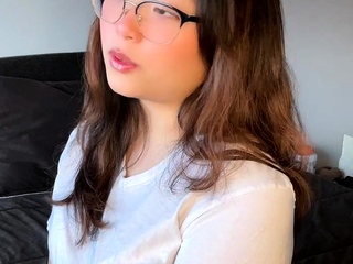 Brunette Solo Webcam Masturbation