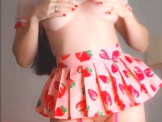 Cute blonde amateur webcam teen masturbating