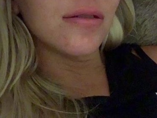 home made amateur blonde Masturbating