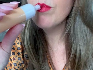 Nicolette Bloom – Mommy’s boy loves her smoke