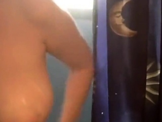 peeking at my stepmom’s natural hooters