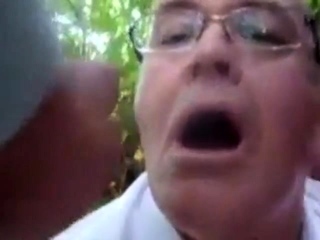 Daddy’s Blowjob Lesson