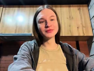 Hot amateur webcam teen masturbates for their fans
