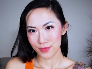 Solo mature masturbating on webcam