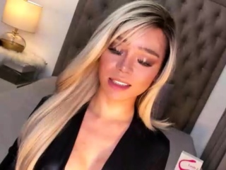 Blonde babe scarlet solo webcam